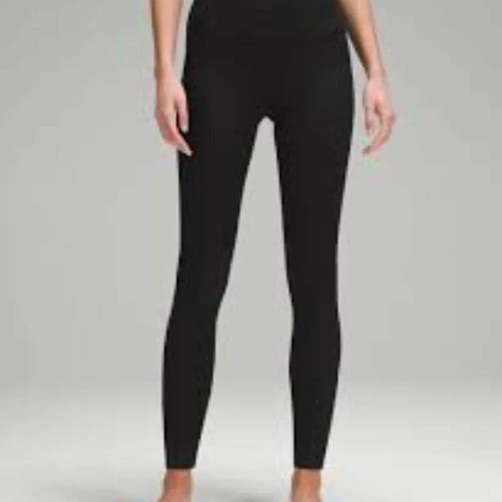 Lululemon Align High Rise Leggings 28" Size 6 - LIKE NEW - Picture 3 of 7